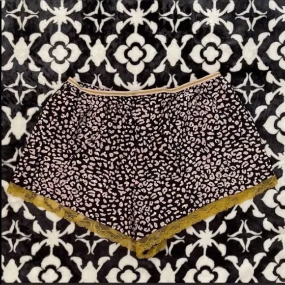 Victoria’s Secret Pajama Short - Picture 4 of 7